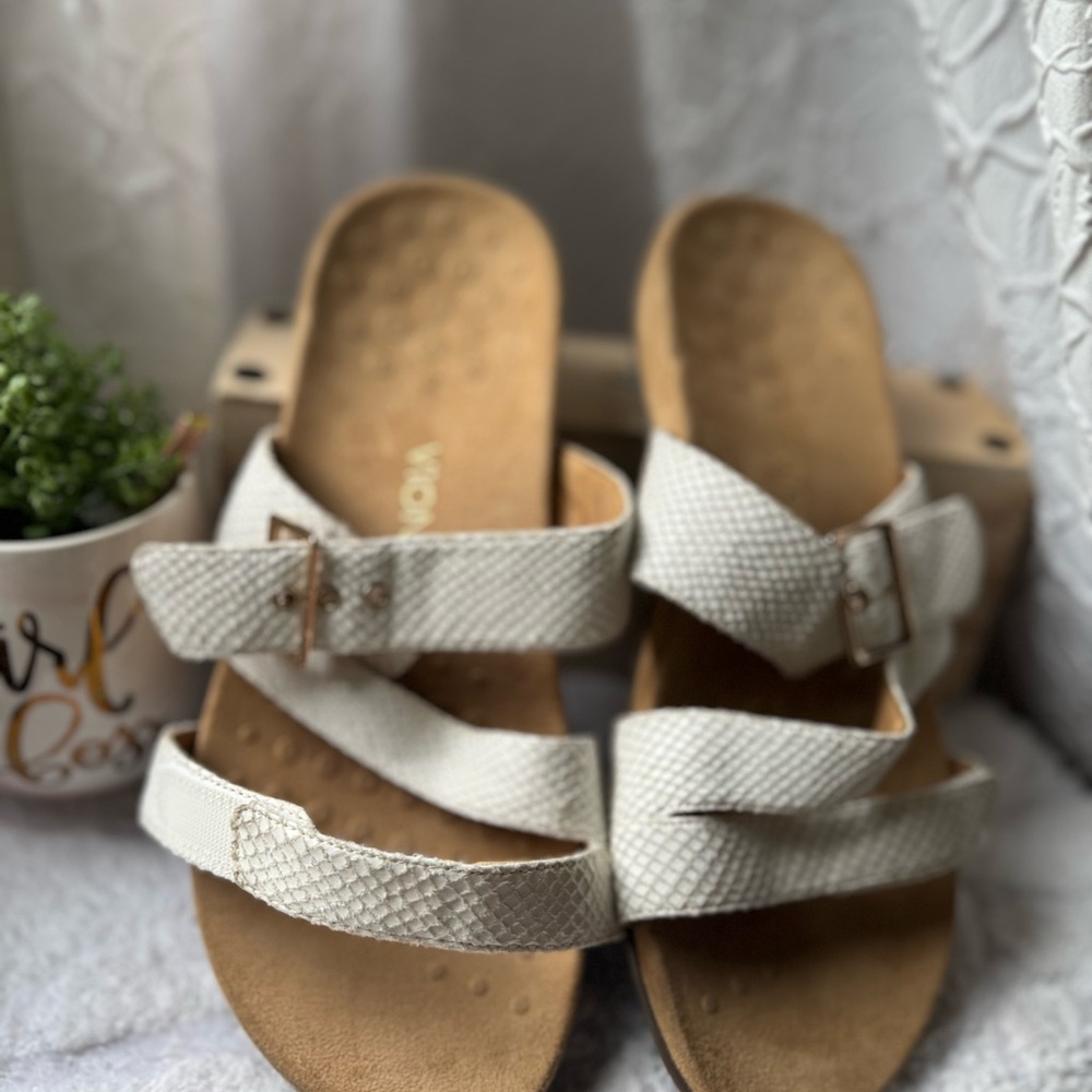 Vionic Adjustable Straps Sandals - image 2